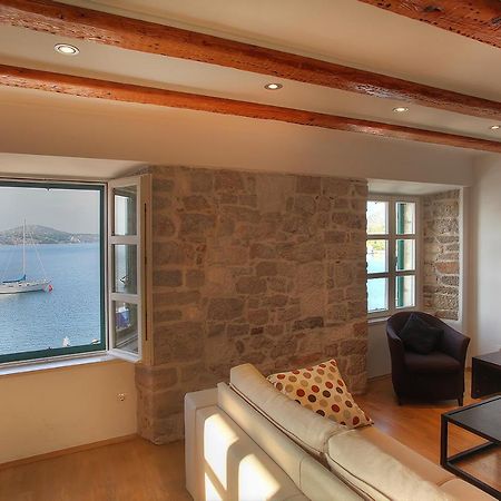 Casa Marina - waterfront apt #1 Šibenik Екстериор снимка